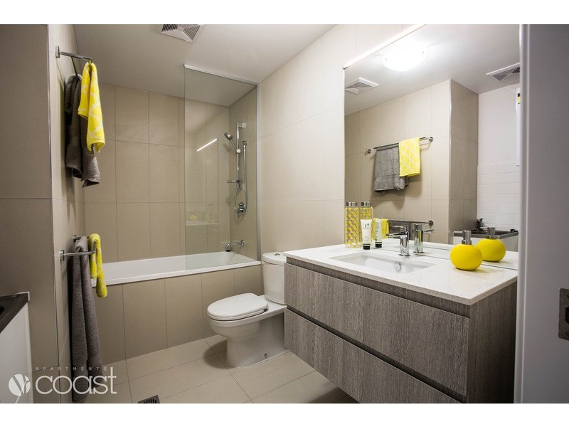 378 Marine Parade, Labrador QLD 4215