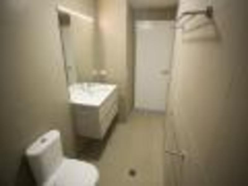 Marine Parade, Labrador QLD 4215