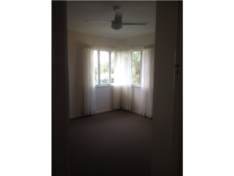 35  Duval Street, Wynnum West QLD 4178