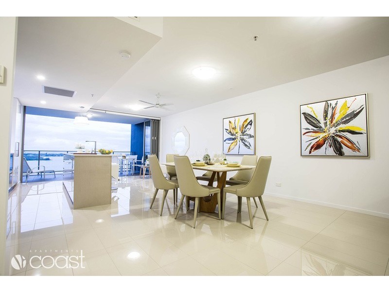 378 Marine PARADE, Labrador QLD 4215