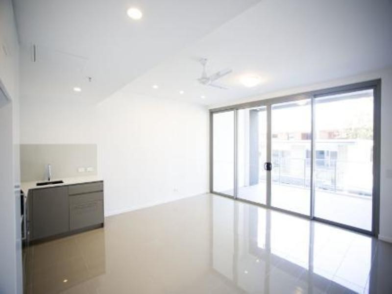 378 Marine Parade, Labrador QLD 4215