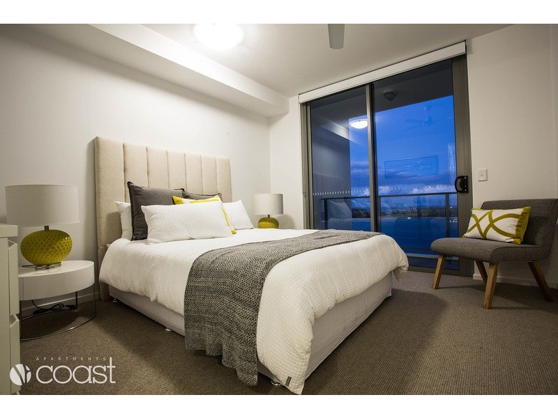 378 MARINE Parade, Labrador QLD 4215