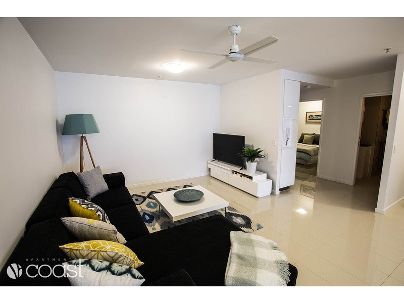 378 MARINE Parade, Labrador QLD 4215