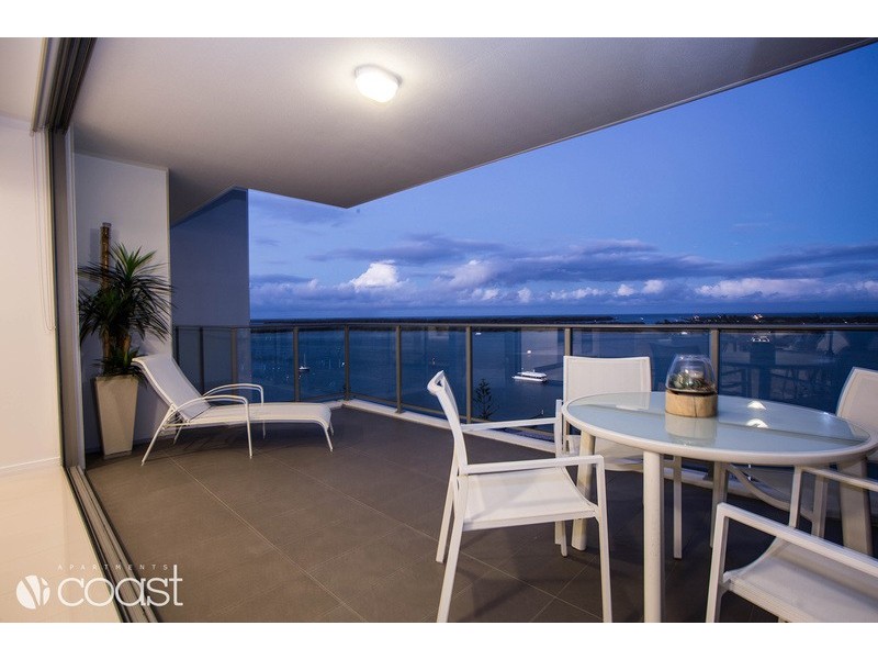 378 MARINE Parade, Labrador QLD 4215