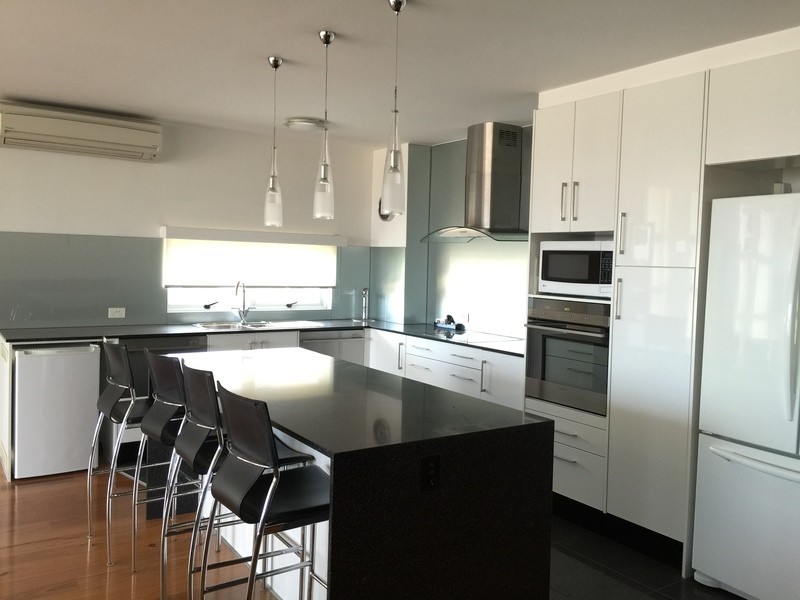 24 Dunmore TCE, Auchenflower QLD 4066