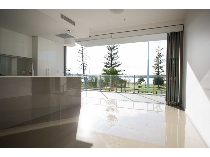 378 Marine Parade, Labrador QLD 4215