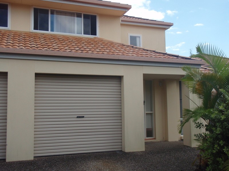 19 Harrow Place, Arundel QLD 4214