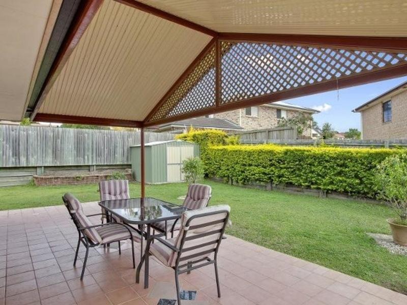 33 Silky Oak Crescent, Carindale QLD 4152