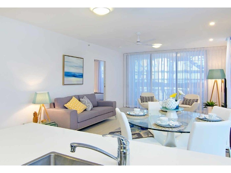 17 Bath Street, Labrador QLD 4215