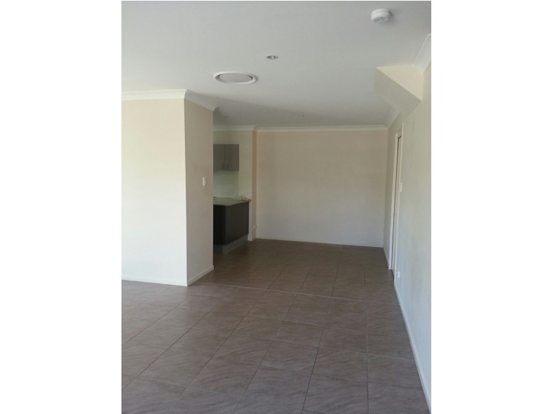 3/2 weir drive, Upper Coomera QLD 4209