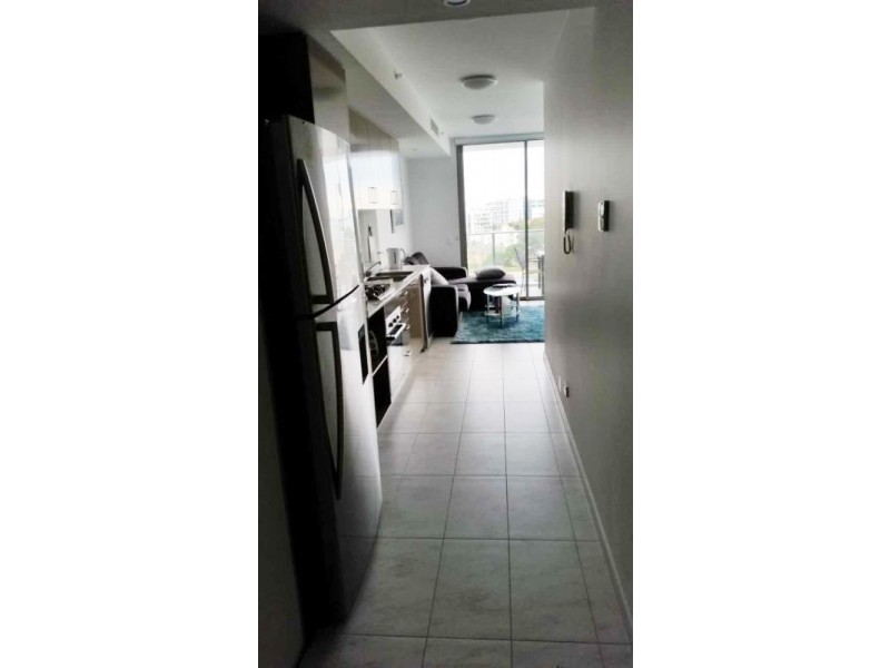 810/17 Bath Street, Labrador QLD 4215