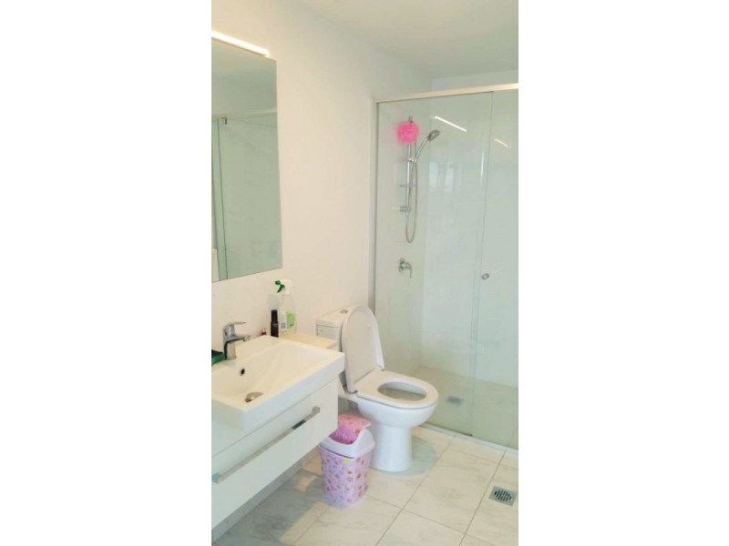 810/17 Bath Street, Labrador QLD 4215