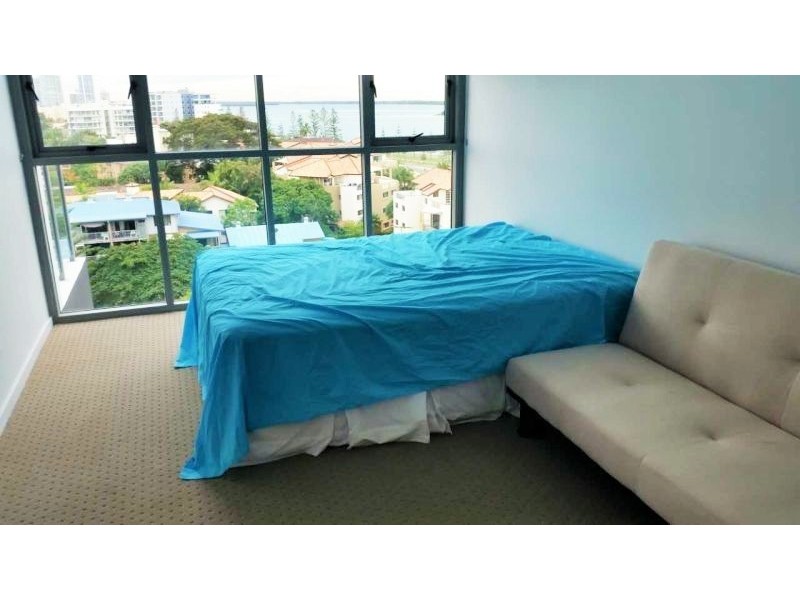 810/17 Bath Street, Labrador QLD 4215