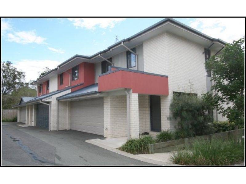 3/170 Whiting Street, Labrador QLD 4215