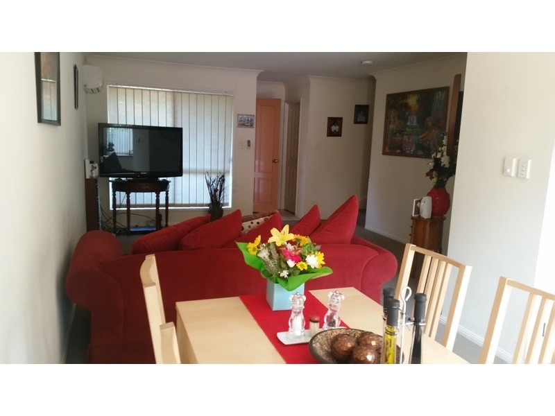 1 Highridge Rd, Springfield QLD 4300