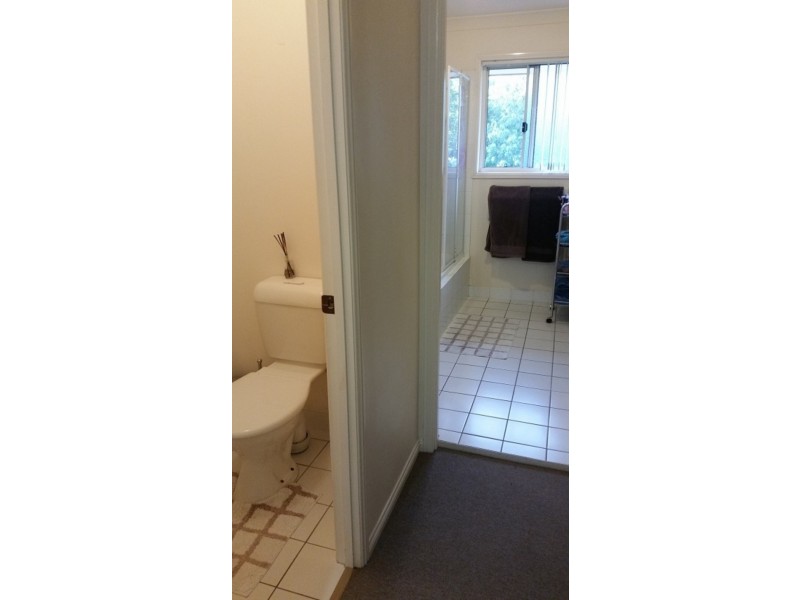1 Highridge Rd, Springfield QLD 4300