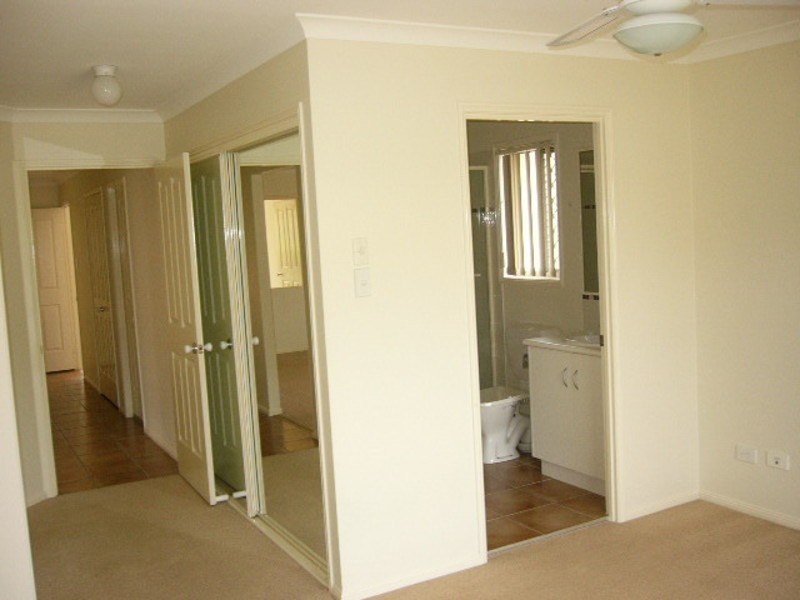 66 Manchester Street, Eight Mile Plains QLD 4113