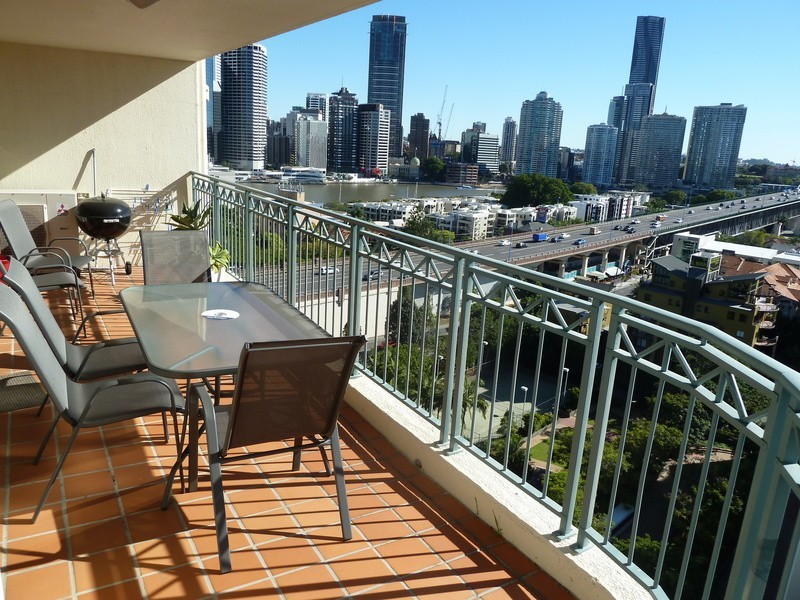 1 GOODWIN STREET, Kangaroo Point QLD 4169