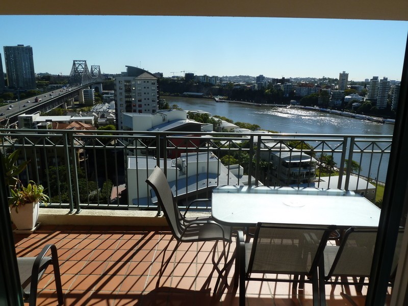 1 GOODWIN STREET, Kangaroo Point QLD 4169