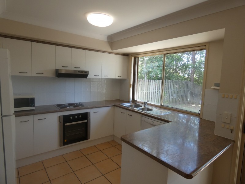 19 Harrow Place, Arundel QLD 4214