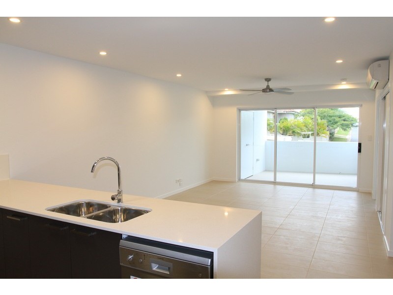 1/127  Grosvenor Street, Morningside QLD 4170