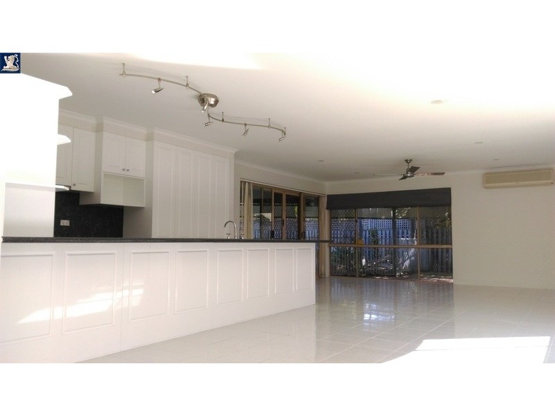 175 Ron Penhaligon Way, Robina QLD 4226