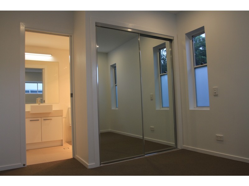 8/127  Grosvenor Street, Morningside QLD 4170