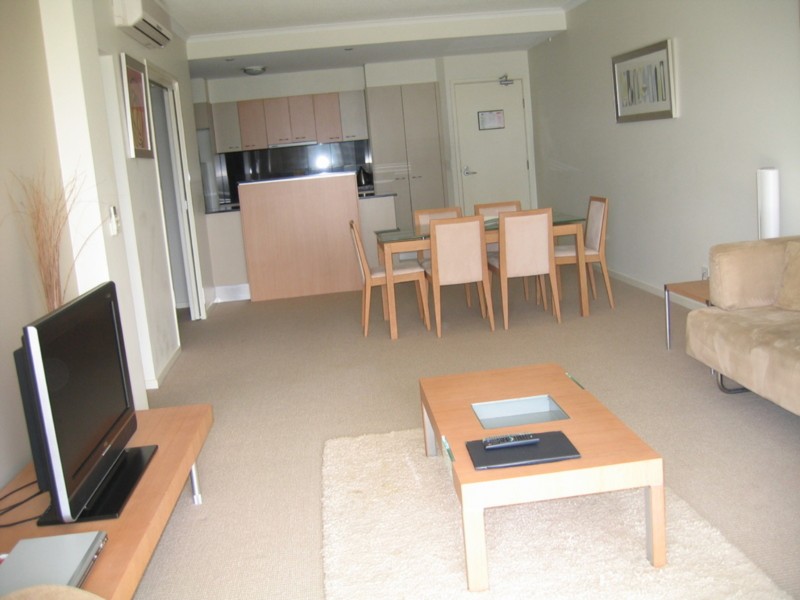 283/21 Cypress Ave, Surfers Paradise QLD 4217