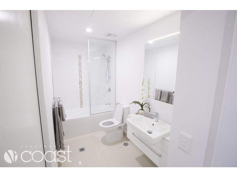 17 Bath Street, Labrador QLD 4215