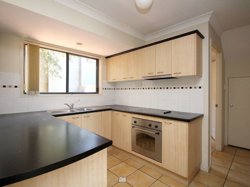 32/26 Buckingham Place, Eight Mile Plains QLD 4113