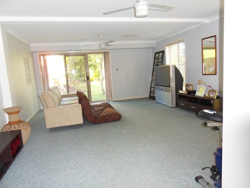 townhouse @ 11 waterford court, Bundall QLD 4217