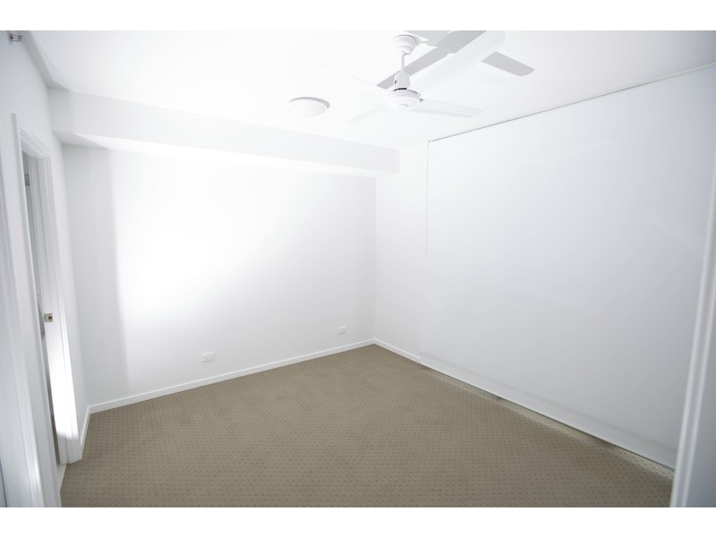 17 Bath Street, Labrador QLD 4215