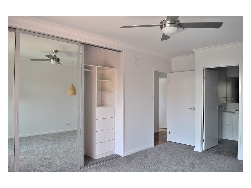 25 Gustavson St, Annerley QLD 4103