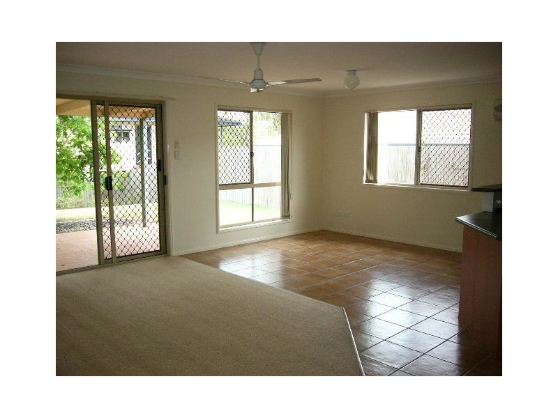 67 Manchester Street, Eight Mile Plains QLD 4113