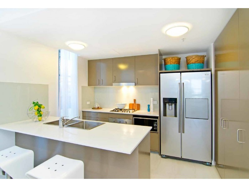 17 Bath Street, Labrador QLD 4215