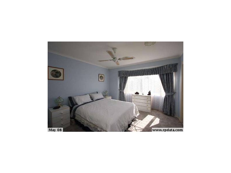 8  Forestgum Grove, Regents Park QLD 4118