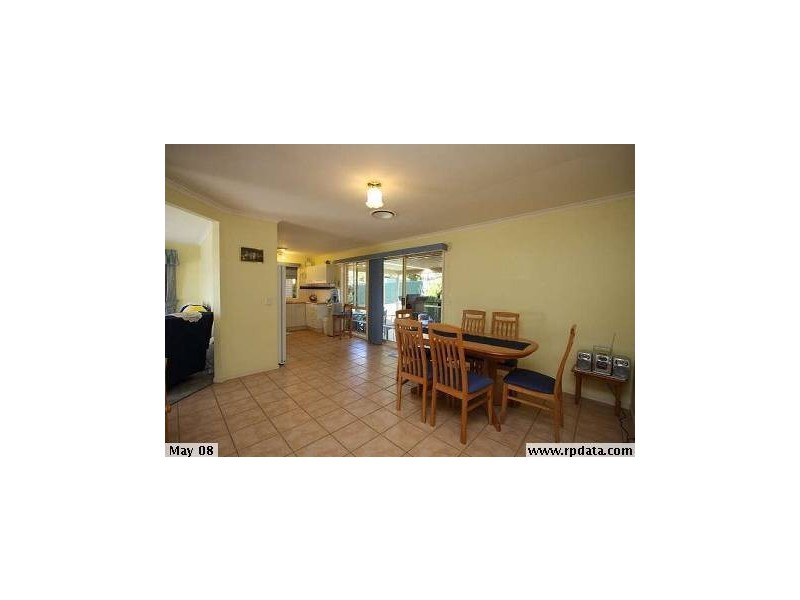 8  Forestgum Grove, Regents Park QLD 4118