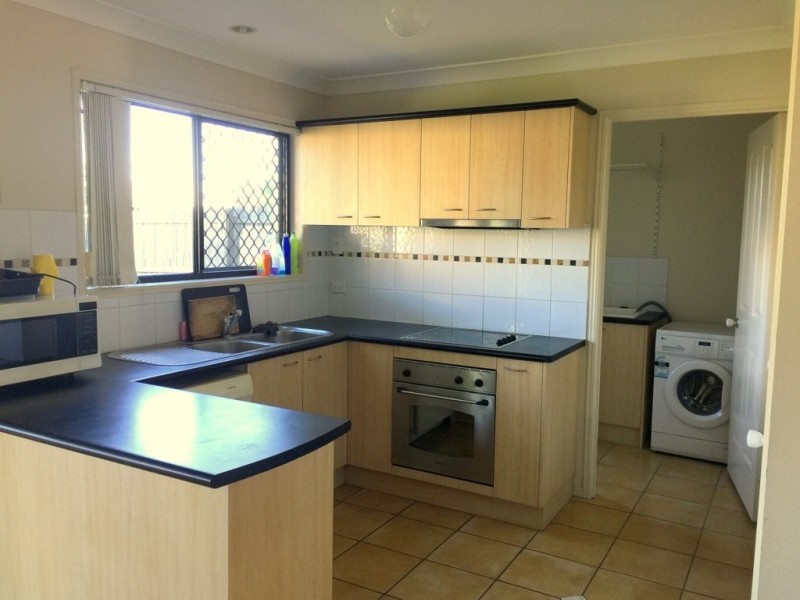 11/8 Buckingham Place, Eight Mile Plains QLD 4113