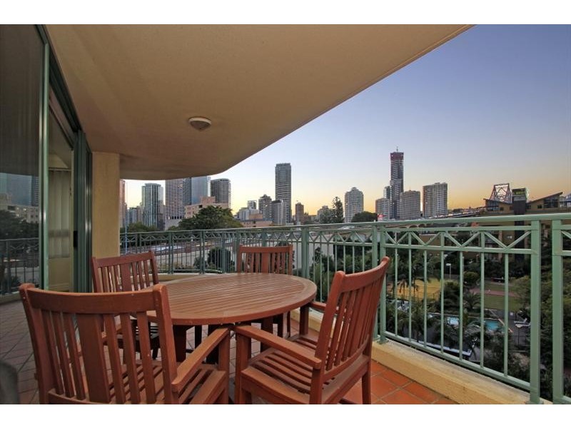 31/1 GOODWIN STREET, Kangaroo Point QLD 4169