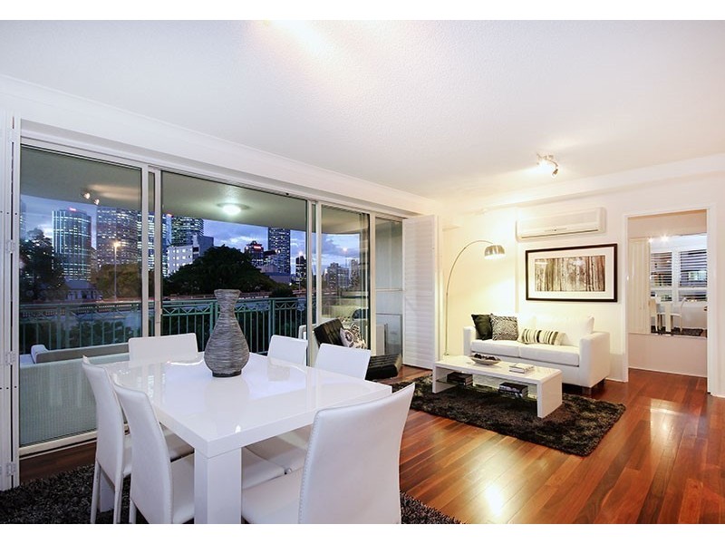 1 GOODWIN STREET, Kangaroo Point QLD 4169