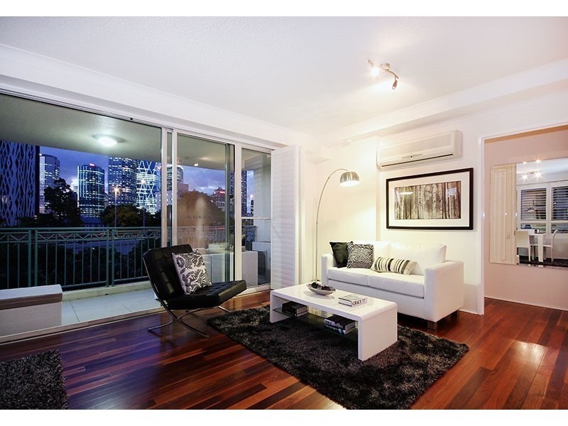 1 GOODWIN STREET, Kangaroo Point QLD 4169