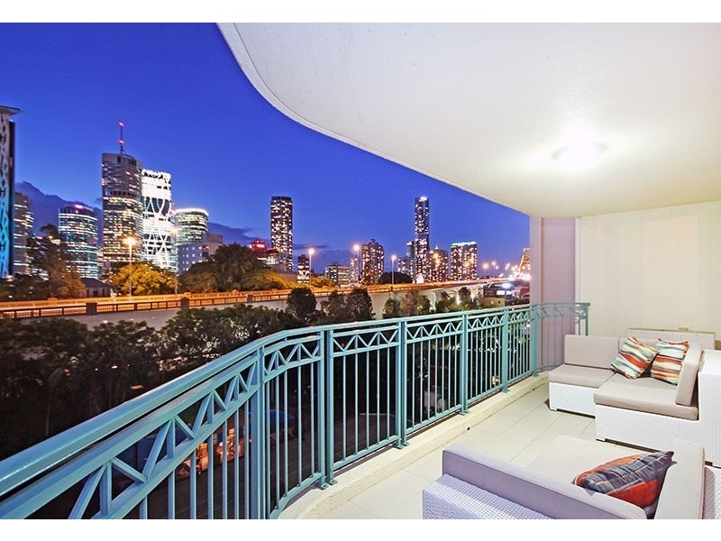 1 GOODWIN STREET, Kangaroo Point QLD 4169