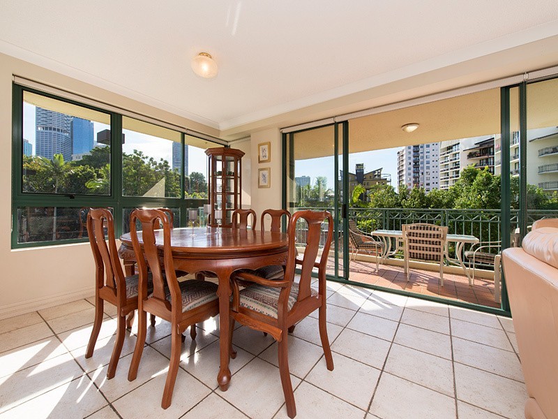6/1 GOODWIN STREET, Kangaroo Point QLD 4169