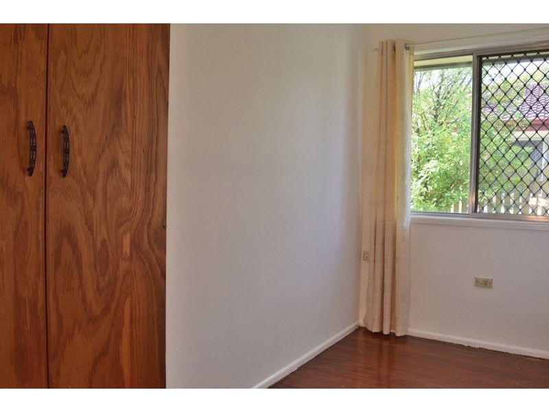 14 Benaud st, Macgregor QLD 4109