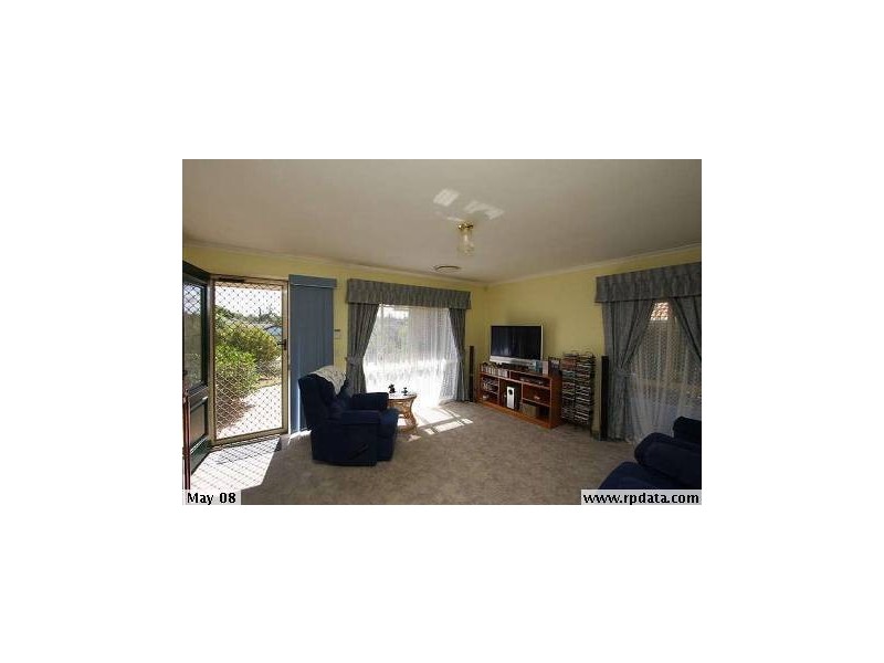 8 Forestgum Grove, Regents Park QLD 4118