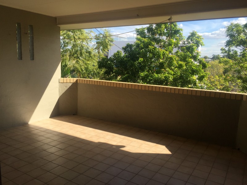 9 Bergin  Street, Milton QLD 4064