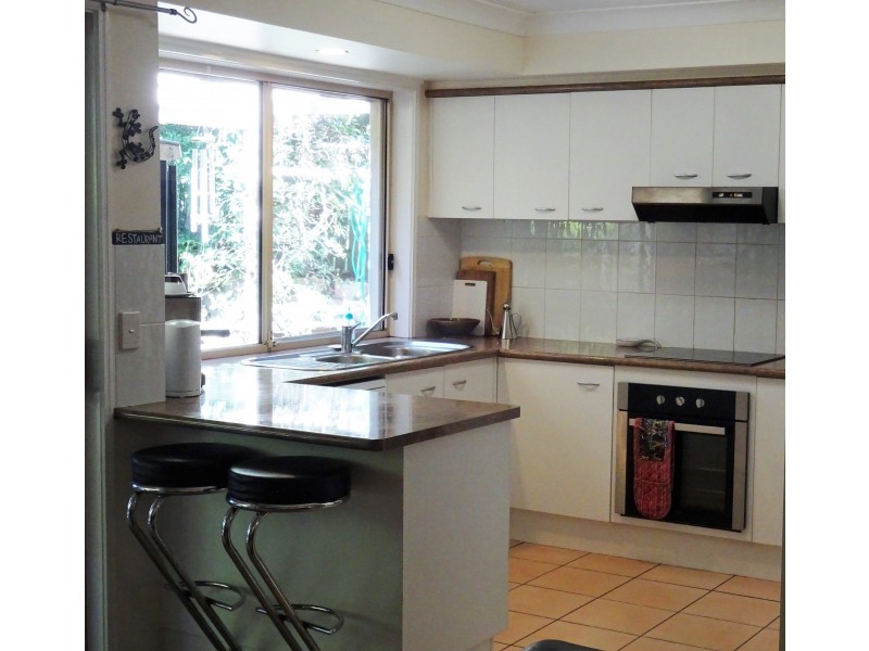 19 Harrow Place, Arundel QLD 4214