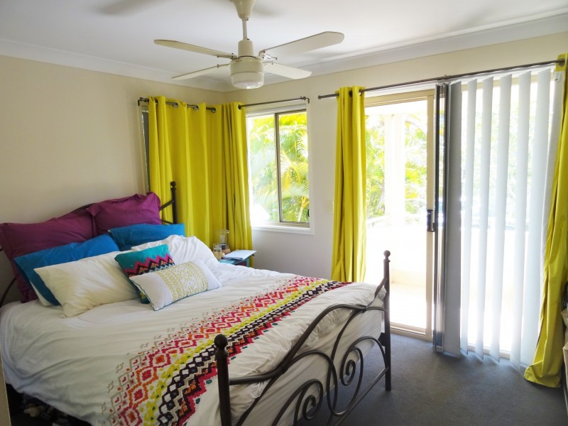 19 Harrow Place, Arundel QLD 4214