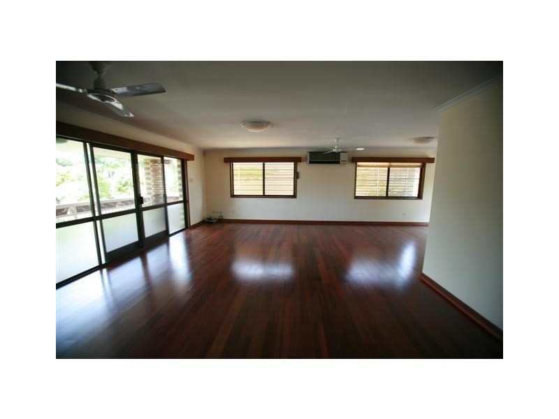 37 Veta St, Robertson QLD 4109
