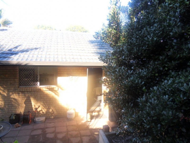 33 lowanna drive, Ashmore QLD 4214
